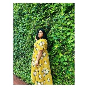 Torrid, beautiful high-low flowery dress